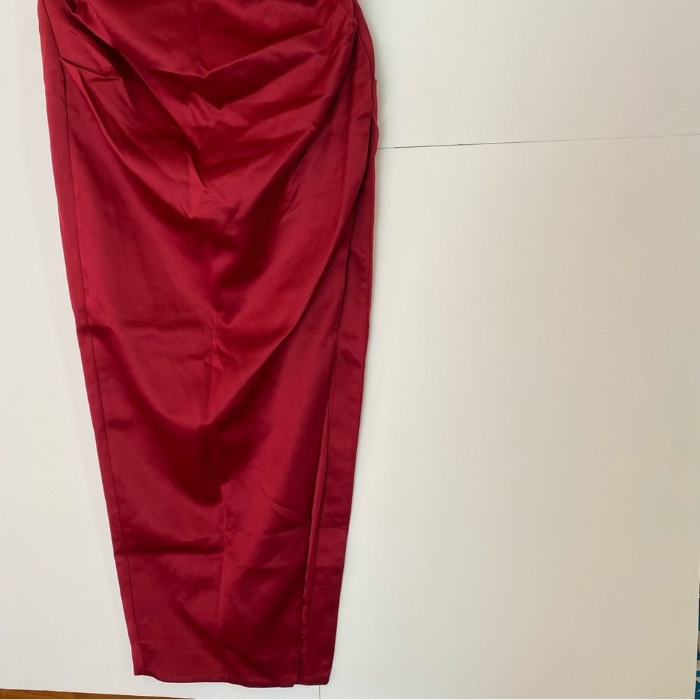 Elegant Burgundy Satin Dress - Picture 8 of 11